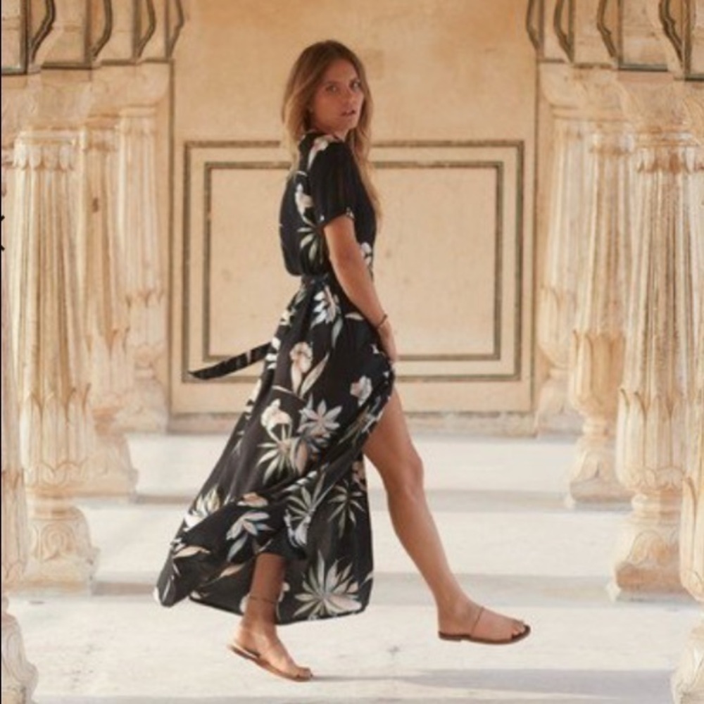 Roxy Lotus Heart Wrap Dress small